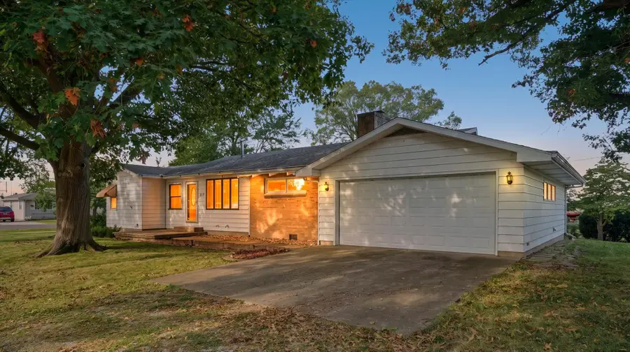 217 Cedar Street, Gibson City, IL 60936 - #2