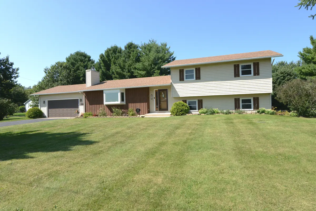 6715 S Oak Grove Road, Harvard, IL 60033 - #1