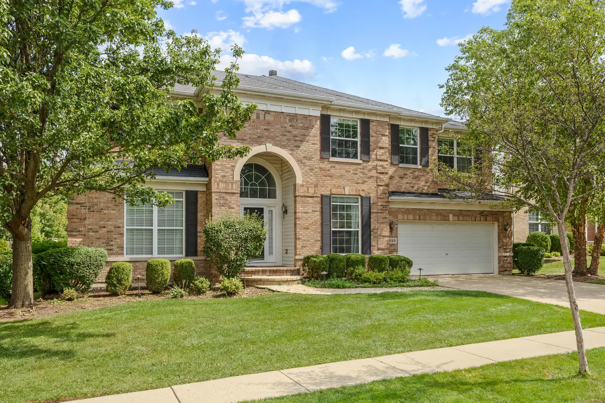 695 Easton Lane, Elk Grove Village, IL 60007 - #1