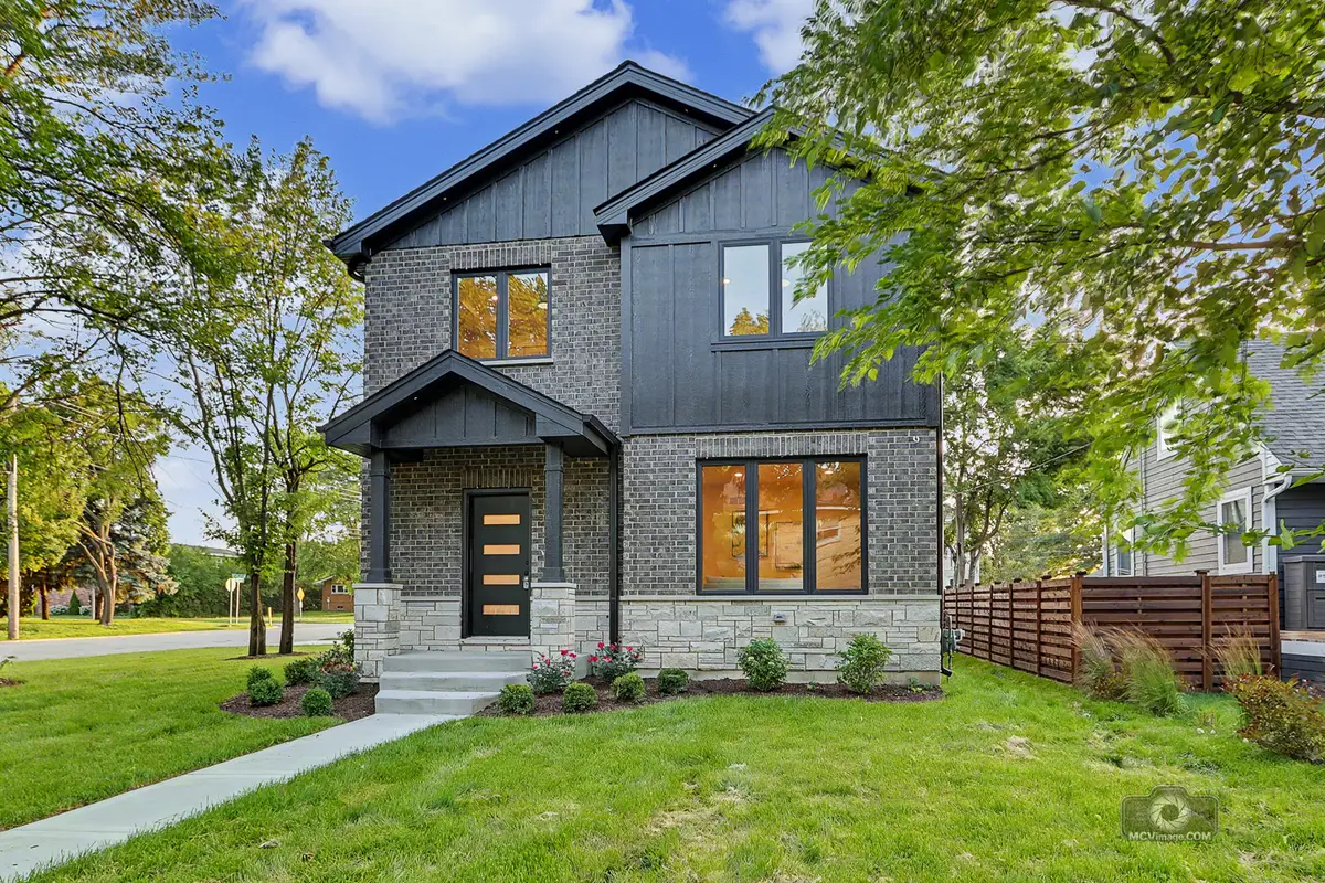 5604 S 7th Avenue, Countryside, IL 60525 - #1