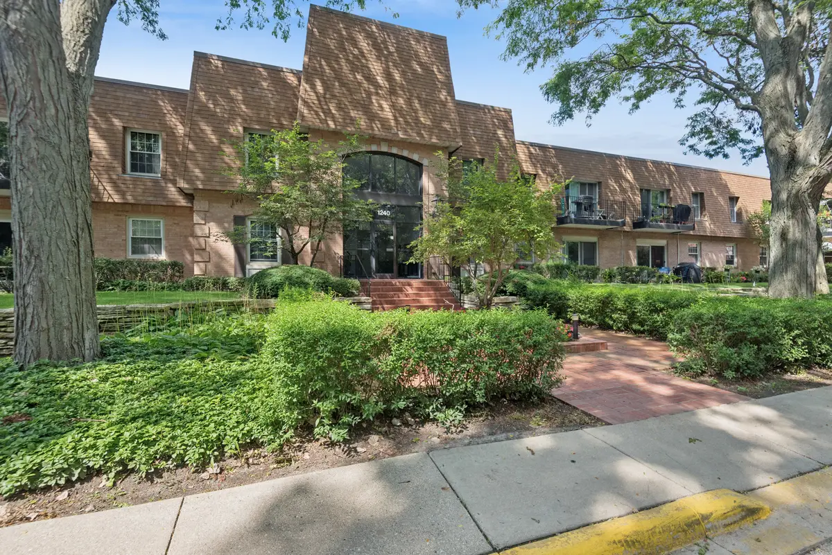 1240 Park Avenue #331, Highland Park, IL 60035 - #1