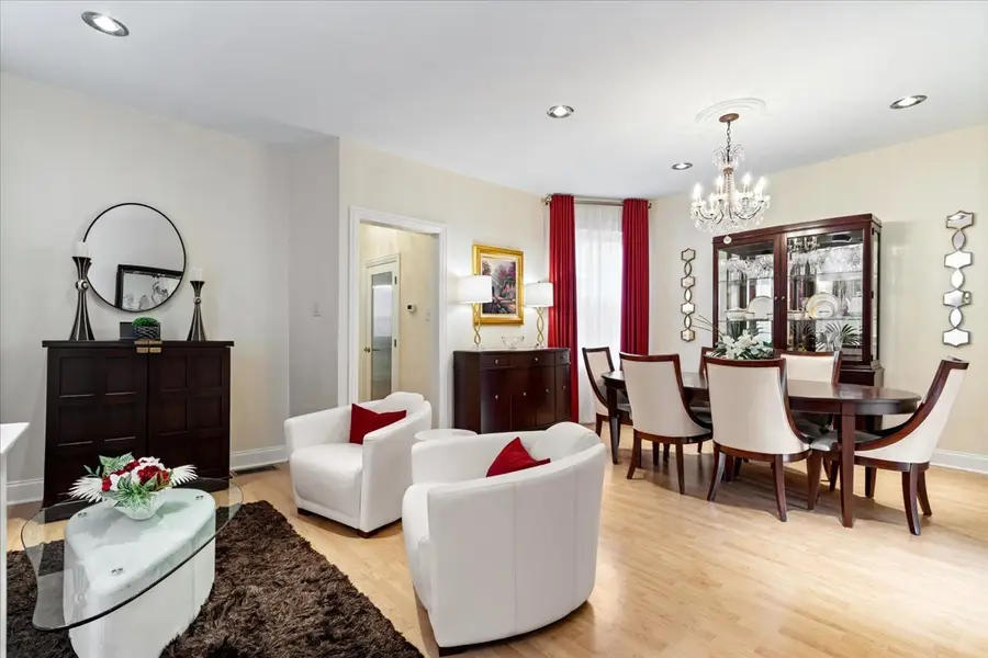 1916 W Irving Park Road, Chicago, IL 60613 - #2