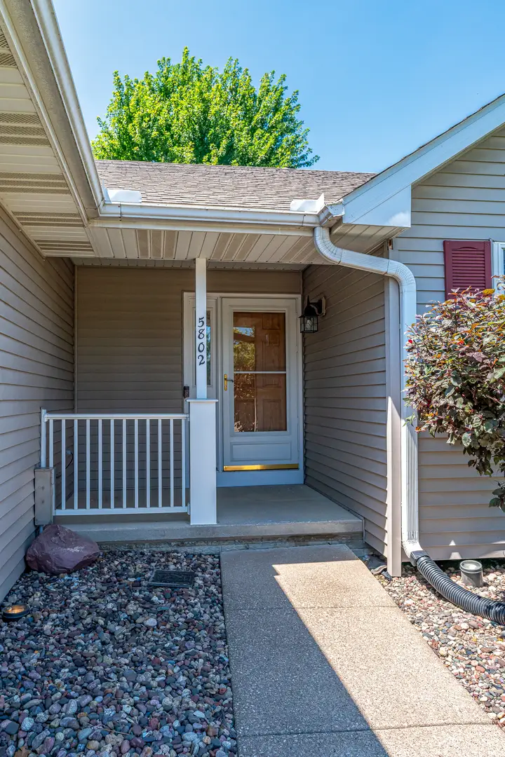 5802 Heather Avenue, Davenport, IA 52807 - #3