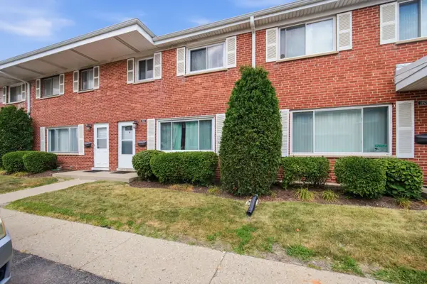 1150 N Boxwood Drive #A, Mount Prospect, IL 60056