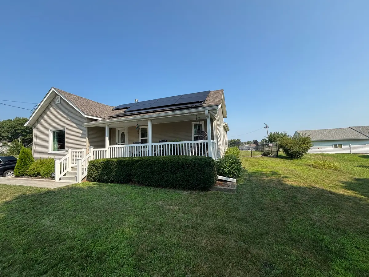 921 7th Avenue, Fulton, IL 61252 - #1