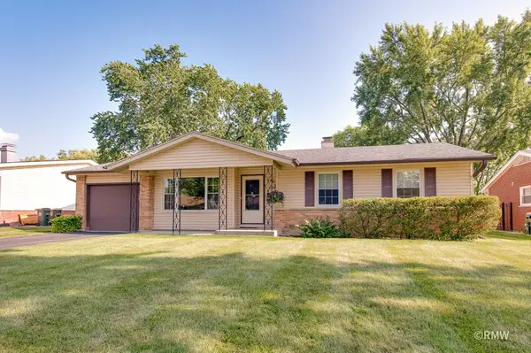 231 Clearmont Drive, Elk Grove Village, IL 60007