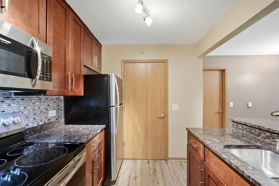 1524 W Sand Bar Court #1B, Round Lake, IL 60073 - #3