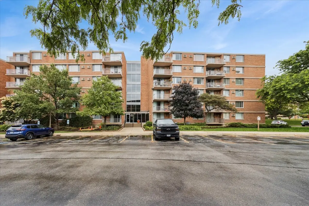 2211 S Stewart Avenue #6D, Lombard, IL 60148 - #1