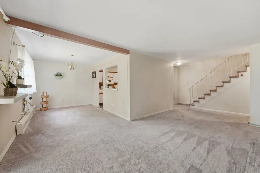 6 E Lillian Avenue #2B, Arlington Heights, IL 60004 - #3