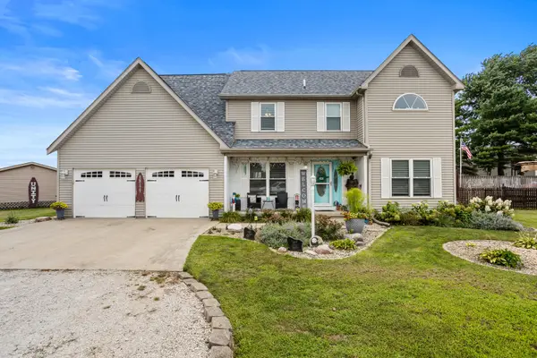 21 S Scarborough Court, Sidney, IL 61877