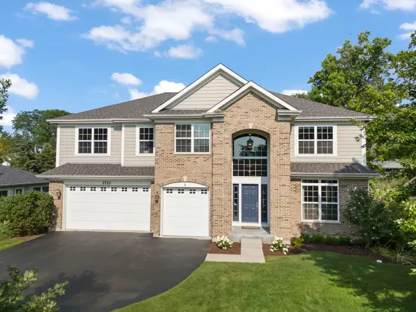1711 Driving Park Road, Wheaton, IL 60187