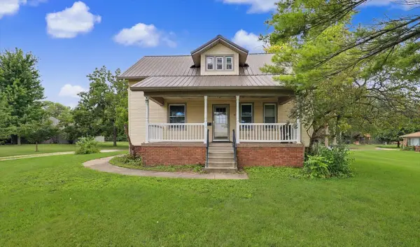 290 S Chestnut Street, Minonk, IL 61760