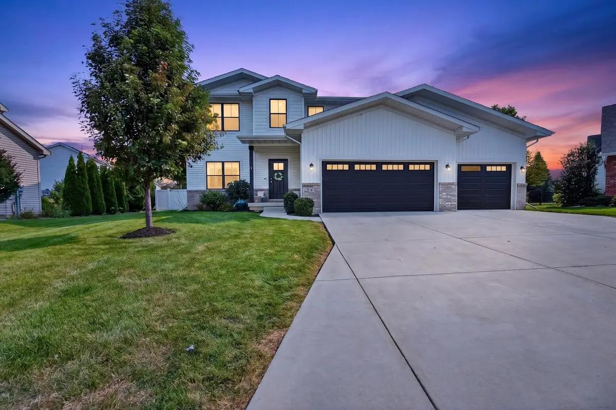 3 Flag Tree Court, Bloomington, IL 61705 - #1