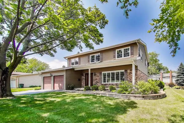 206 W Hintz Road, Arlington Heights, IL 60004