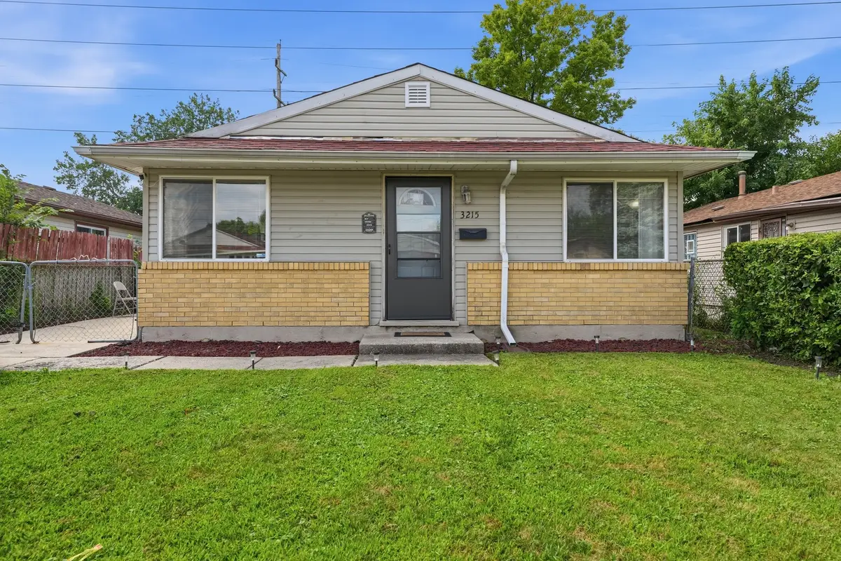 3215 Emery Lane, Robbins, IL 60472 - #1