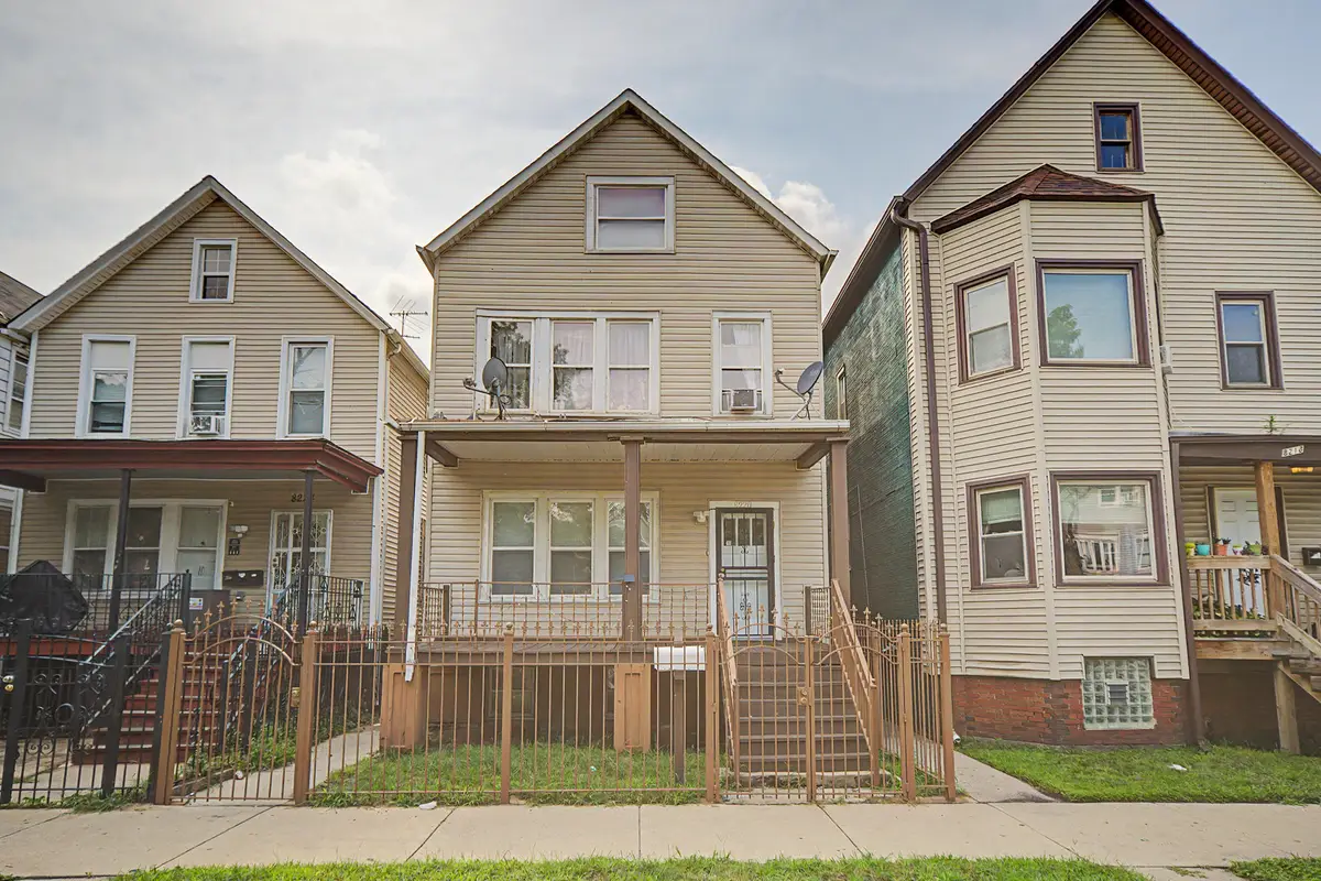 8220 S Houston Avenue, Chicago, IL 60617 - #1