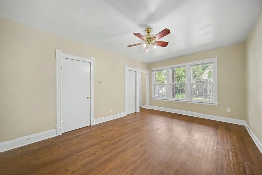 8220 S Houston Avenue, Chicago, IL 60617 - #2