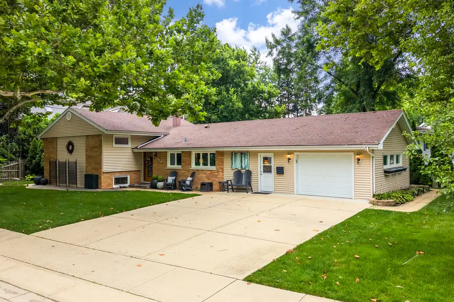 220 E Hillside Road, Naperville, IL 60540 - #2