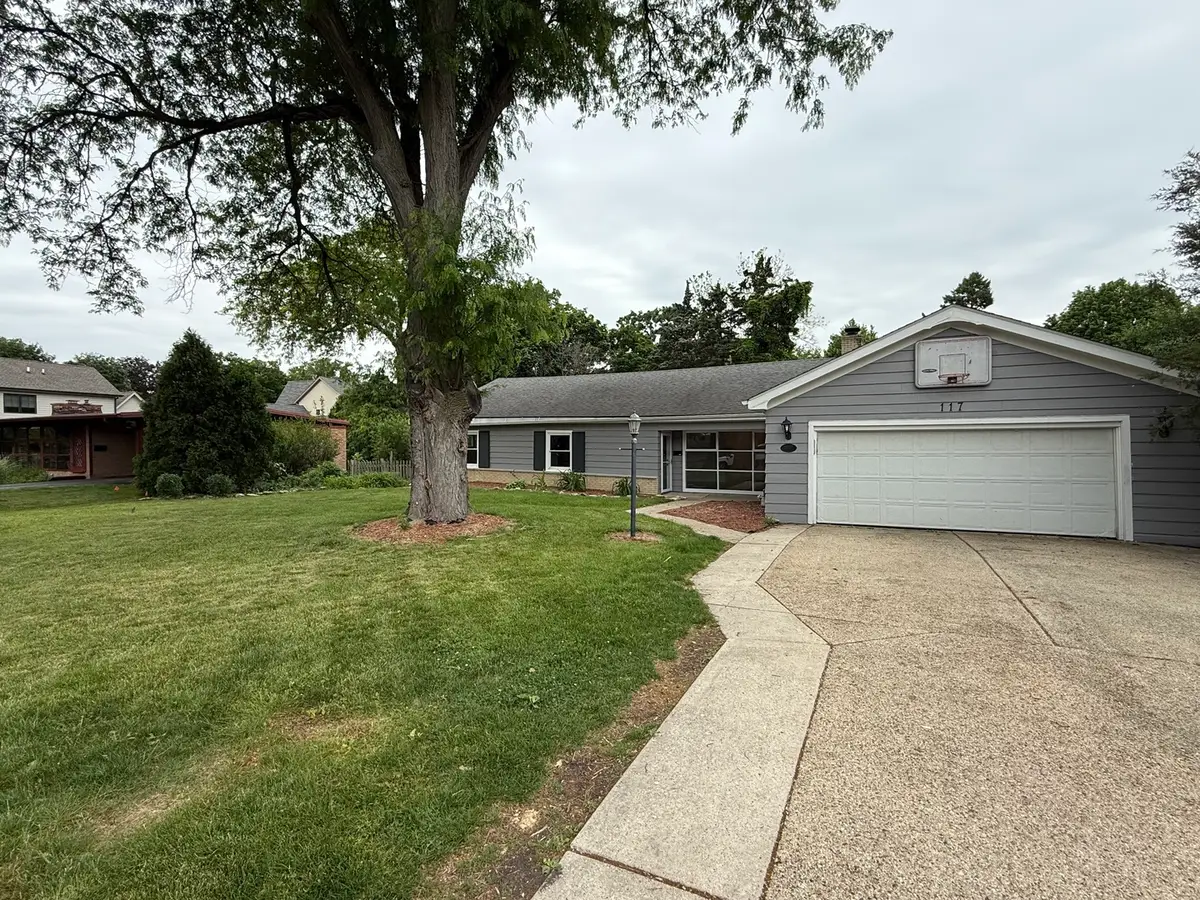 117 E Elm Street, Wheaton, IL 60189 - #1