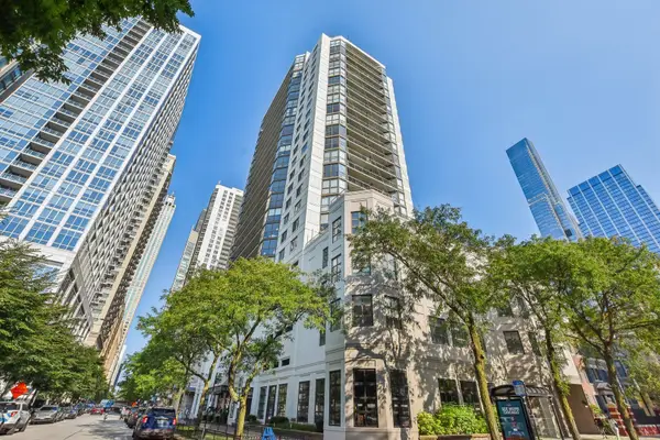 33 W Delaware Place #20G, Chicago, IL 60610