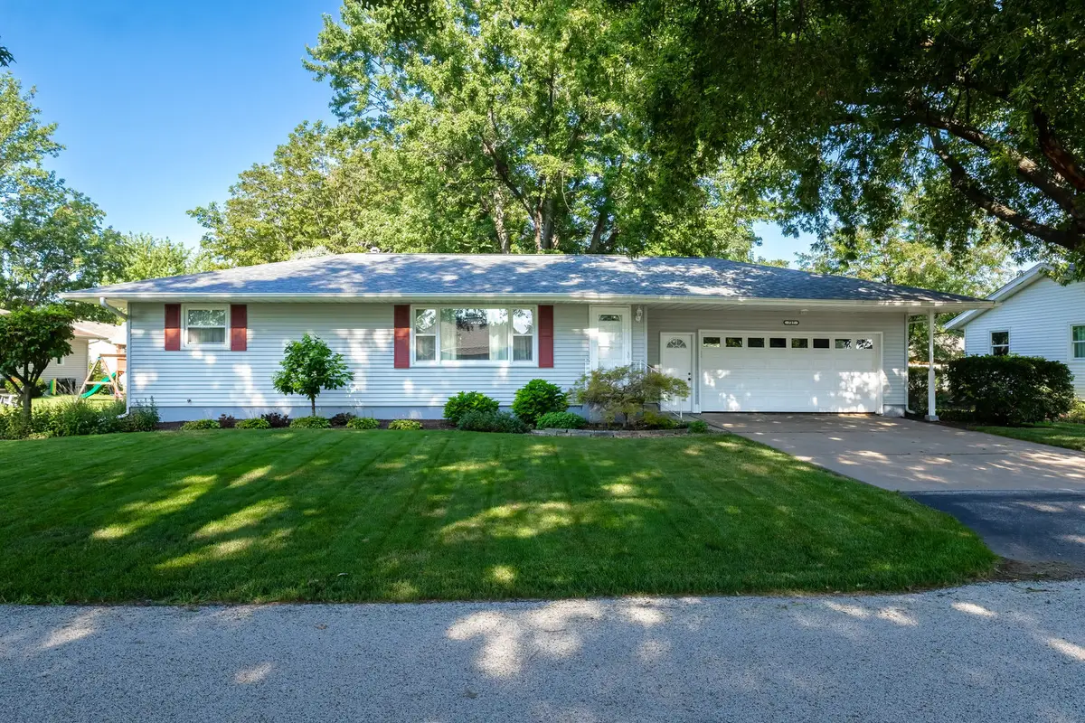 727 Hawthorne Court, Geneseo, IL 61254 - #1