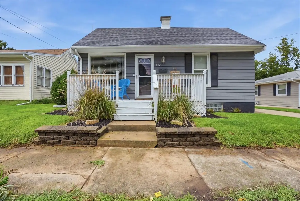 332 E Baker Street, Bloomington, IL 61701 - #1