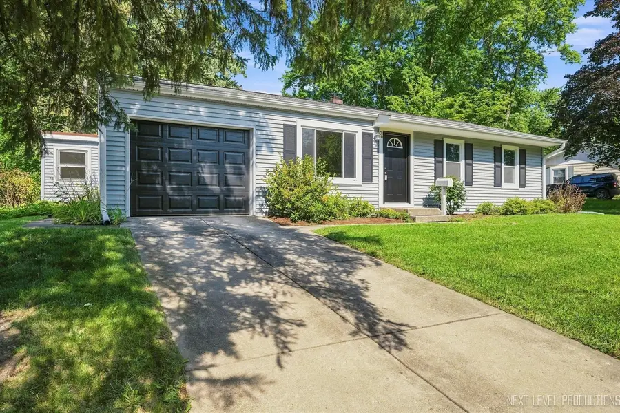 106 Ridge Lane, Geneva, IL 60134 - #3