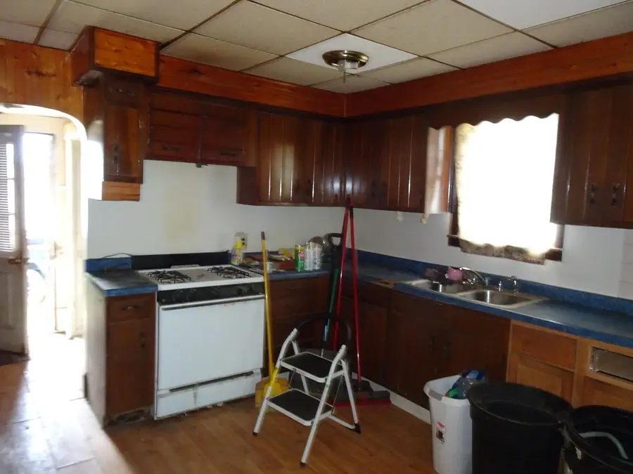 413 S Dittmer Street, Davenport, IA 52802 - #3