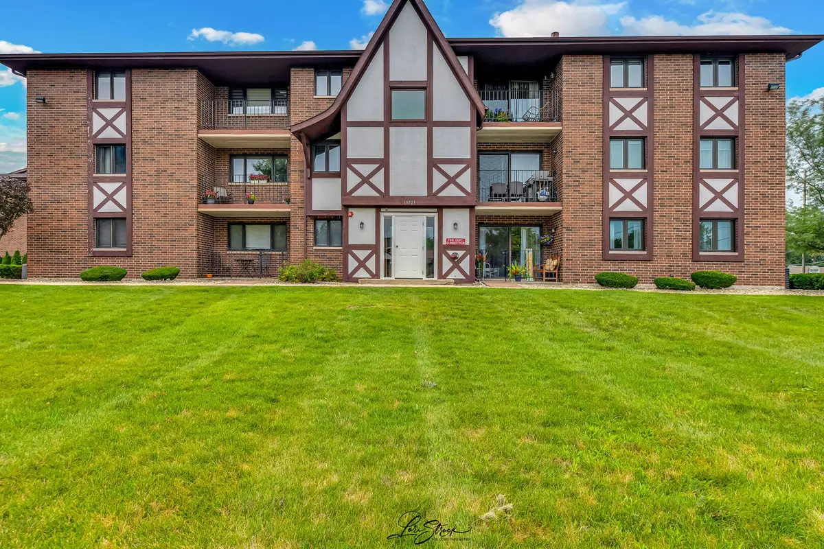 10521 S Roberts Road #1B, Palos Hills, IL 60465 - #1