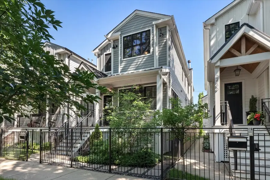 2448 W Moffat Street, Chicago, IL 60647 - #2