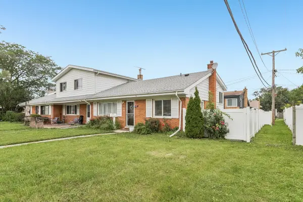 9005 N Grace Avenue, Niles, IL 60714