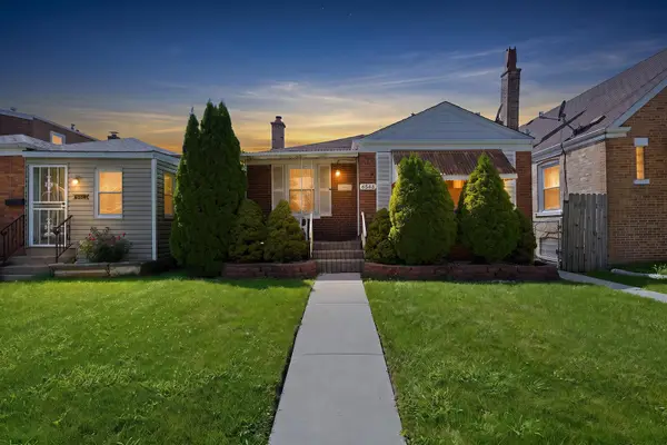 6548 S Kedvale Avenue, Chicago, IL 60629