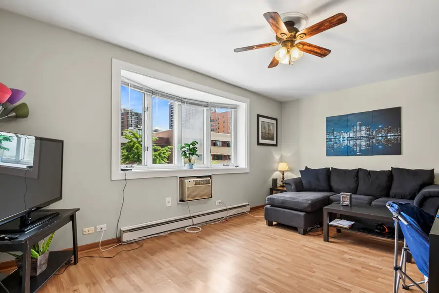 5918 N Kenmore Avenue #415, Chicago, IL 60660 - #3