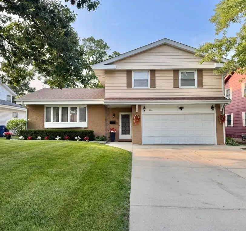 2724 Hyde Park Avenue, Waukegan, IL 60085 - #1
