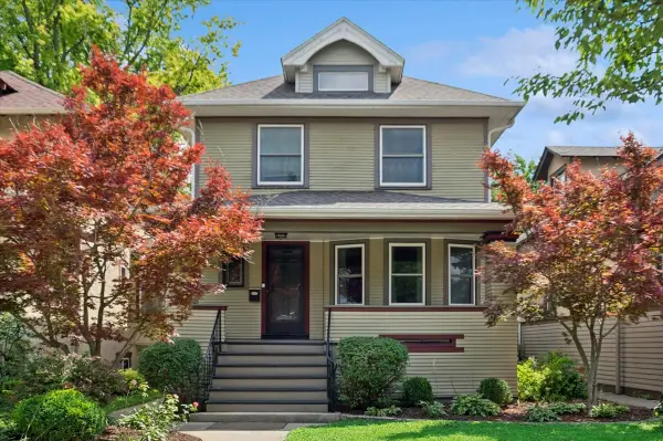640 Clarence Avenue, Oak Park, IL 60304