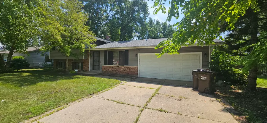 990 Camelot Drive, Crystal Lake, IL 60014 - #2