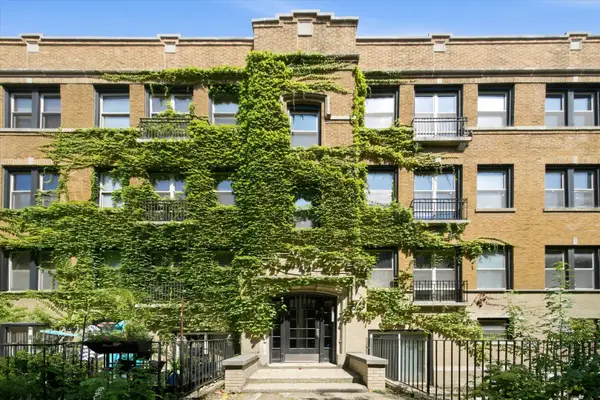 1221 W Greenleaf Avenue #3S, Chicago, IL 60626