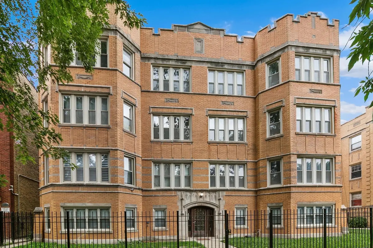 6230 N Mozart Street #1N, Chicago, IL 60659 - #1