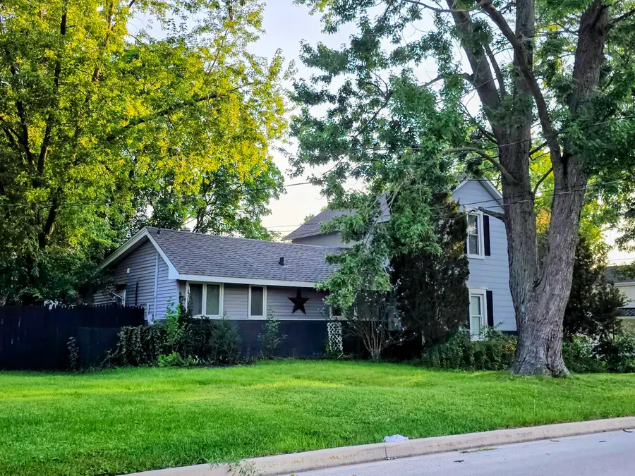 302 S Washington Street, Lockport, IL 60441 - #3