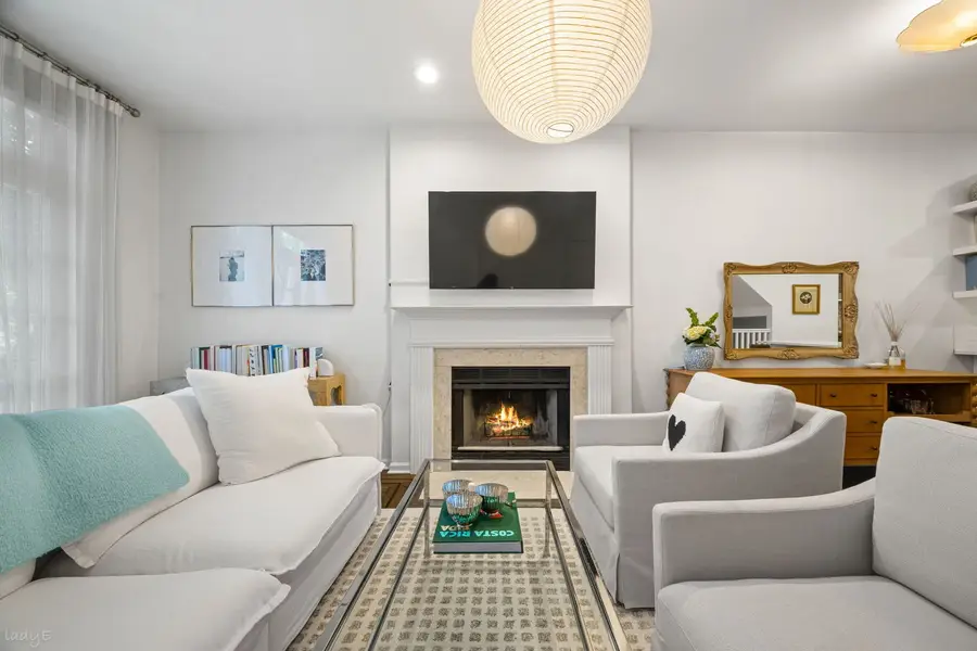 Address Withheld By Seller, Chicago, IL 60614 - #3
