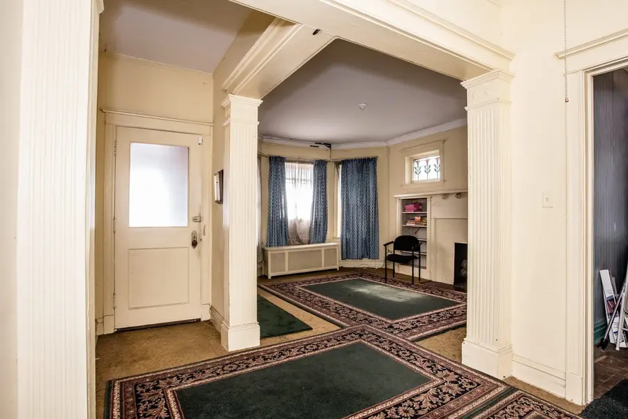 6646 S Minerva Avenue, Chicago, IL 60637 - #2
