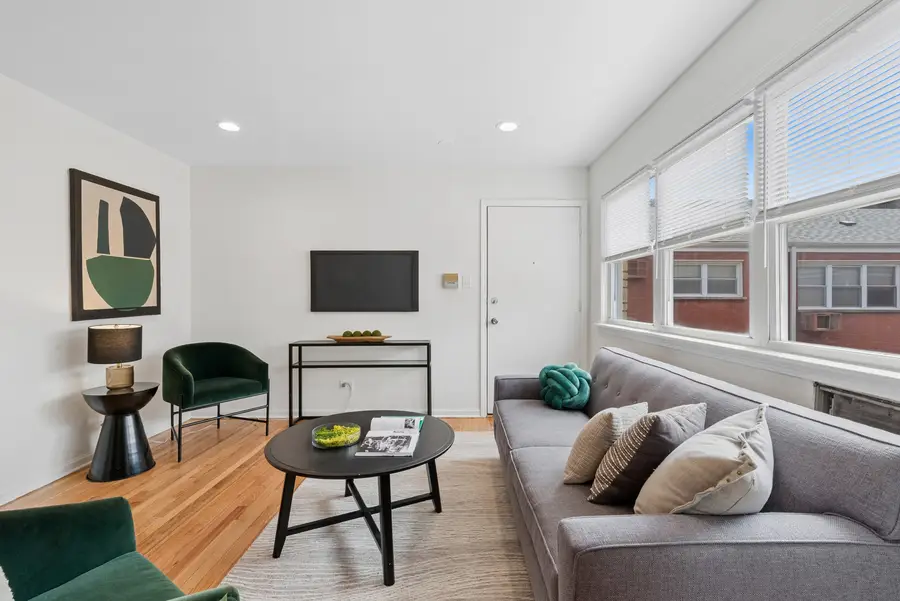6969 N Ashland Boulevard #304, Chicago, IL 60626 - #2