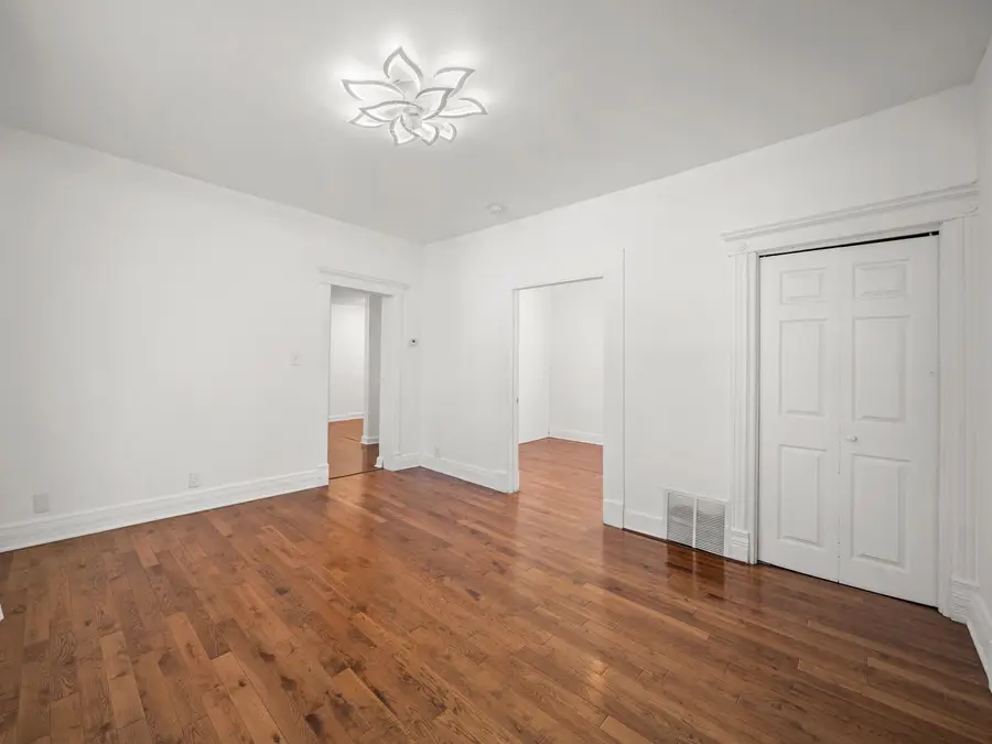 429 Center Street, Waukegan, IL 60085 - #3