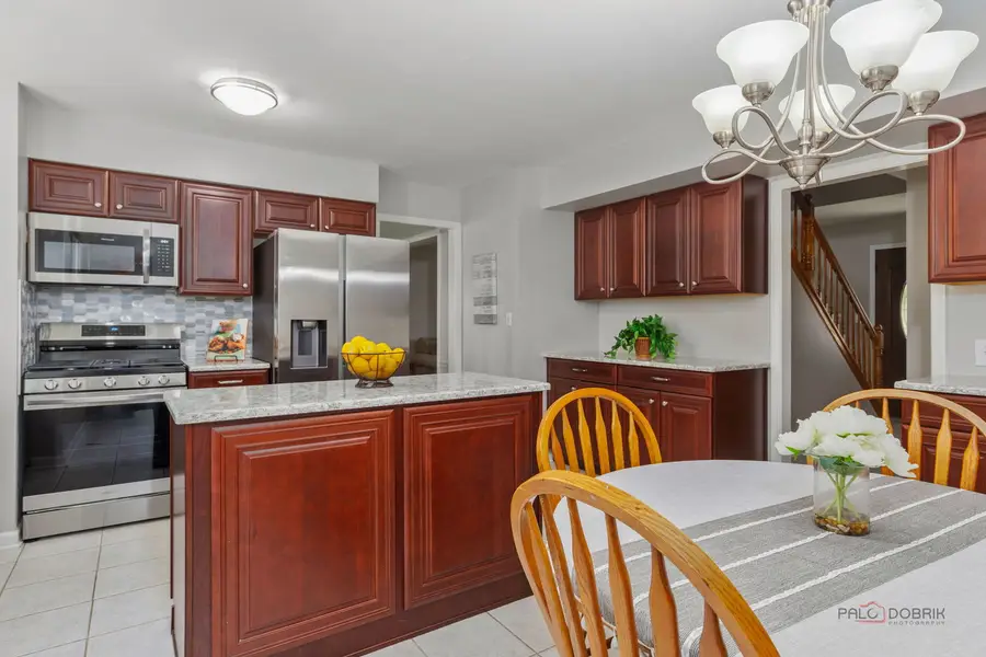 815 Claridge Court, Schaumburg, IL 60193 - #3