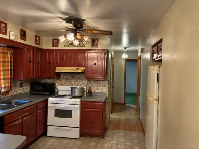 5913 W 89th Street, Oak Lawn, IL 60453 - #3