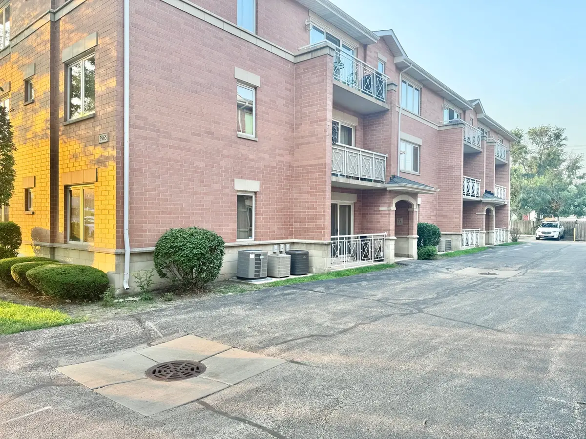 5965 N Northwest Highway #101, Chicago, IL 60631 - #1