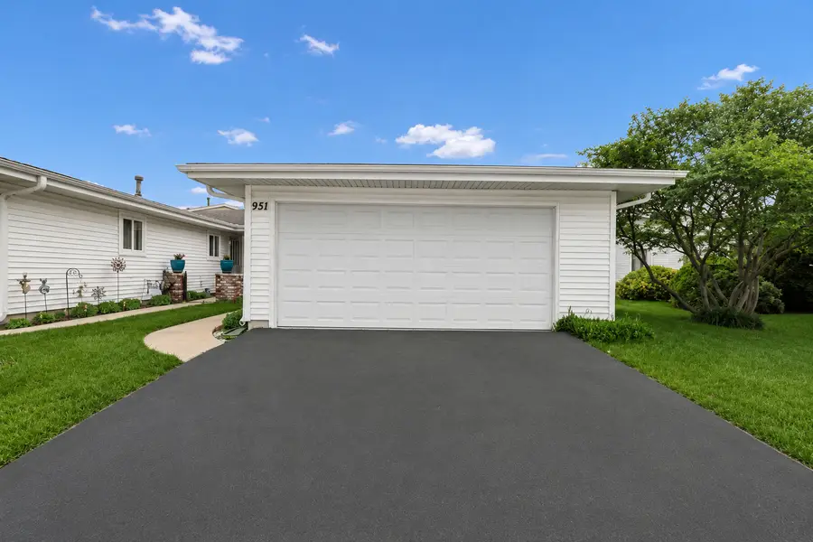 Address Withheld By Seller, Schaumburg, IL 60193 - #3