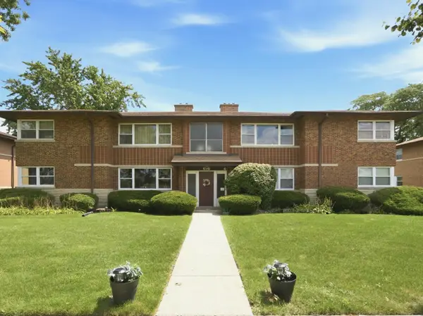 1421 Balmoral Avenue #2S, Westchester, IL 60154