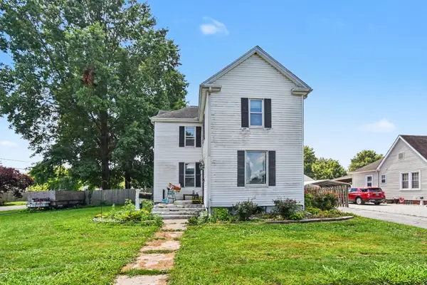 500 W 1 Street, Mount Olive, IL 62069