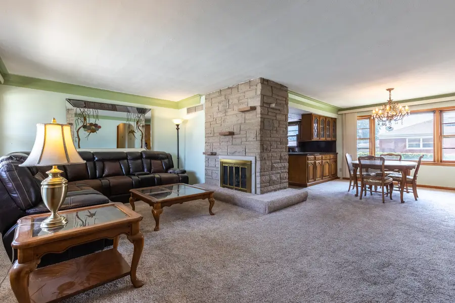427 Luella Avenue, Calumet City, IL 60409 - #2
